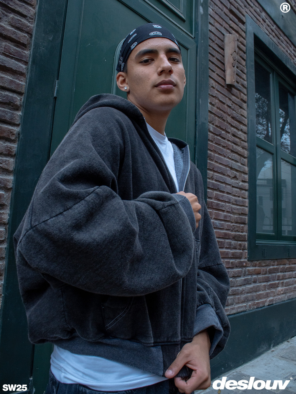ZIP HOODIE VINTAGE BLACK®