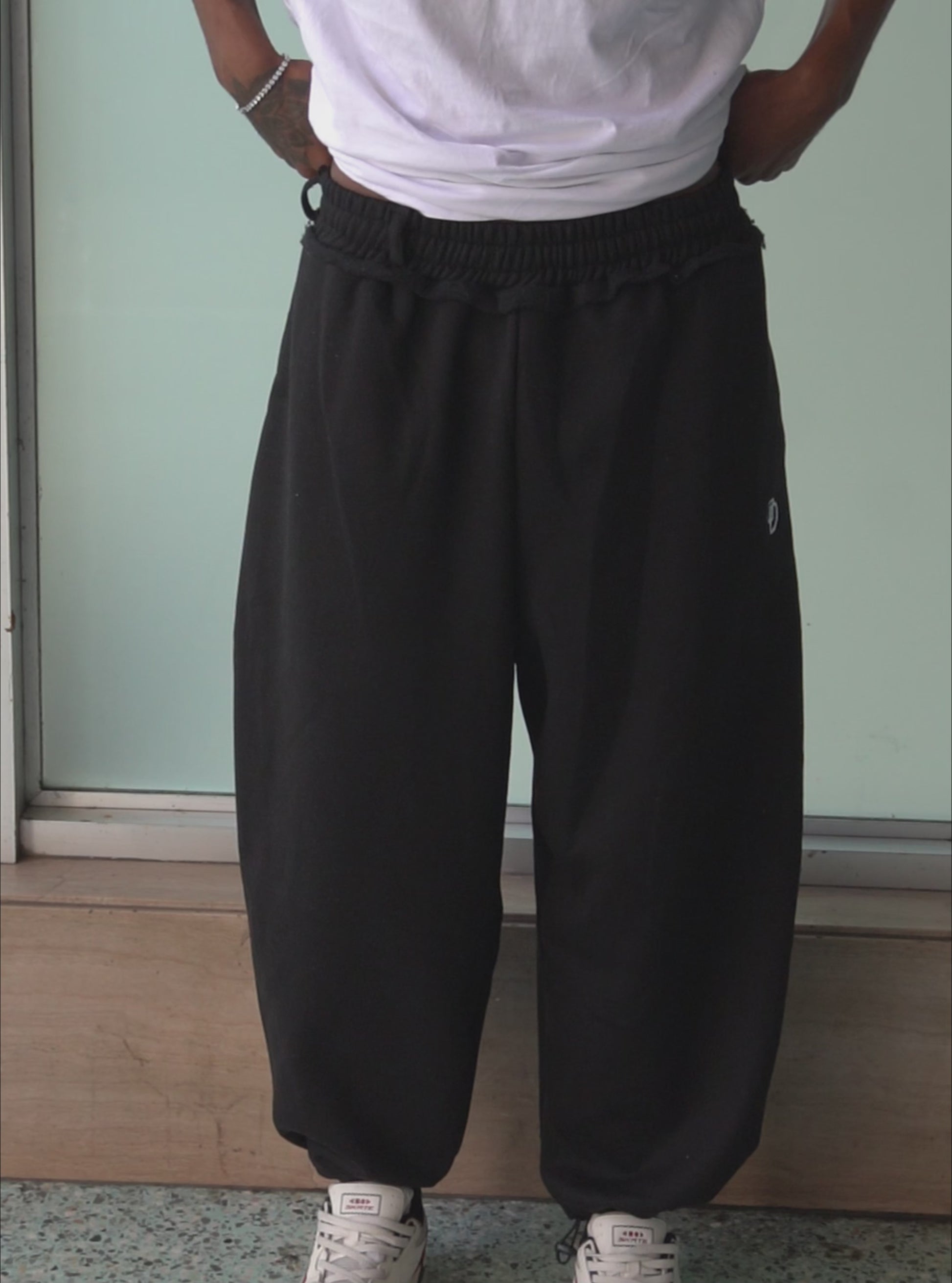 SUPER BAGGY NEGRO® (ENVÍOS 29 DE ABRIL)